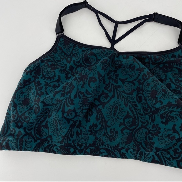 Livi Active Longline Wire Free Sports Bra Size 30/32 - Picture 2 of 5